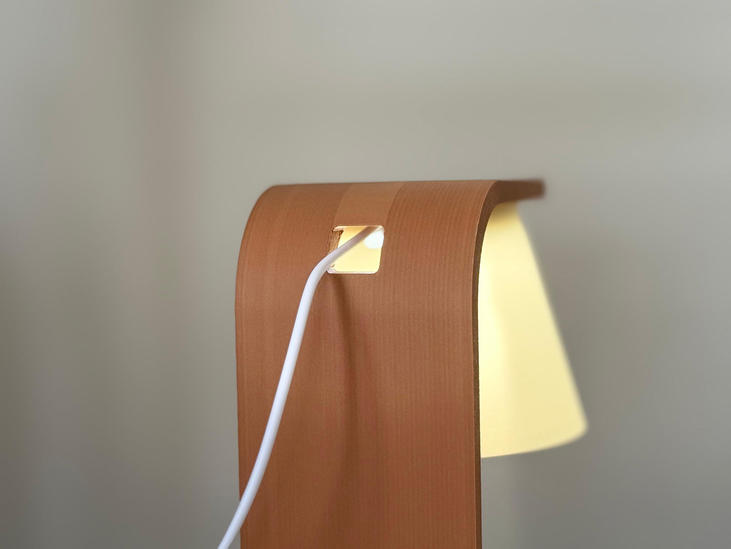 LumaCurve Lamp