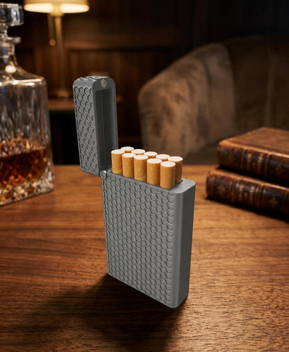 Cigarette case with magnetic closure