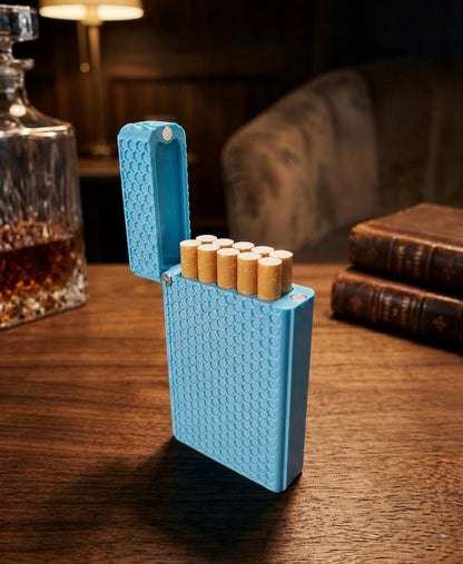 Cigarette case with magnetic closure