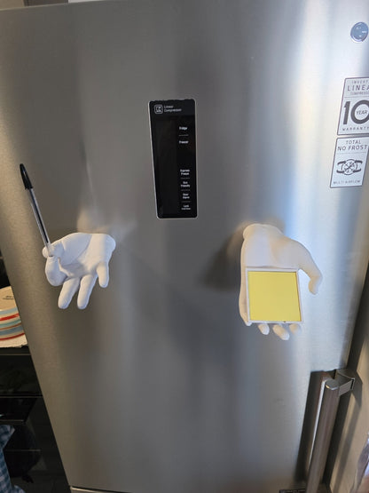 Magnetic fridge hands
