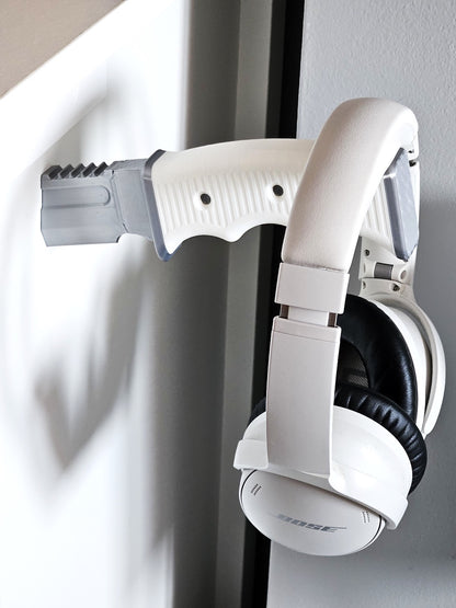Knife headphones holder