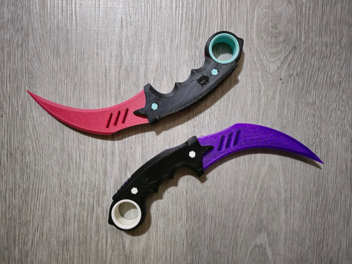 Full tang toy karambit