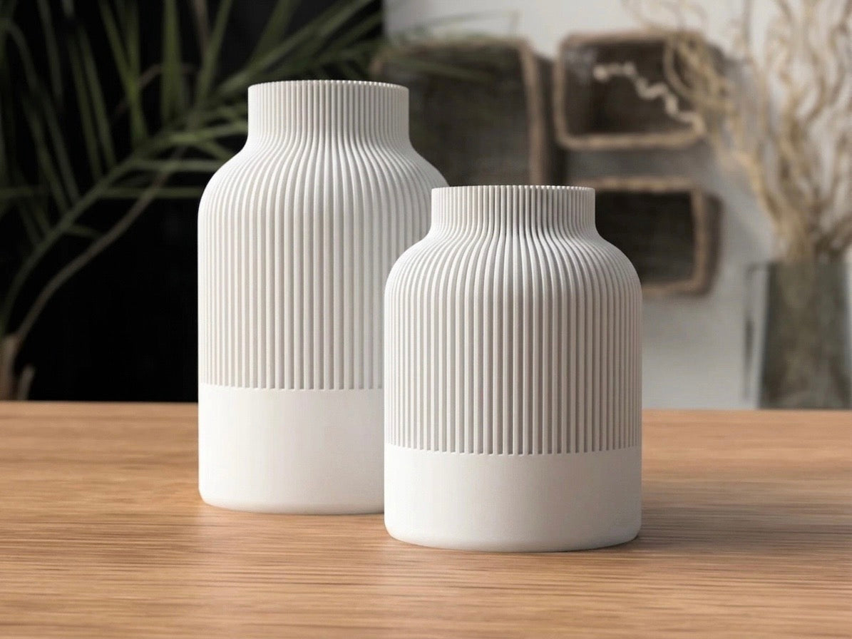 Japandi Vase (single pc)