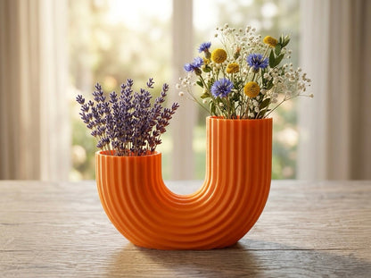 U shaped vase